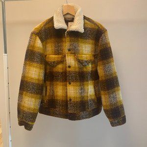 Levi's sherpa relaxed boyfriend jacket - New with tags - Unissex-